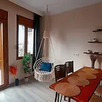Deniz Manzarali Muestakil Ev Aybalik Ayvalı