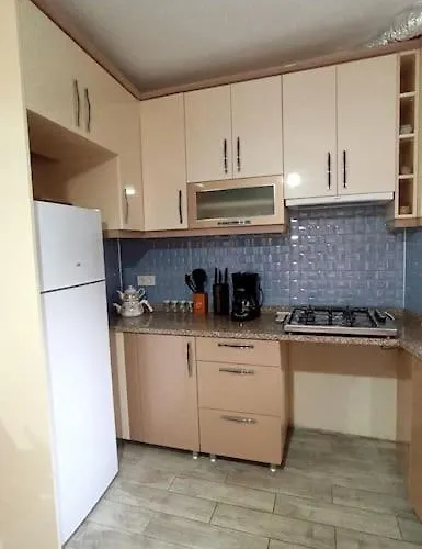 Deniz Manzarali Muestakil Ev Aybalik Apartamento *