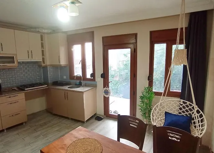 Deniz Manzarali Muestakil Ev Aybalik * Ayvalı