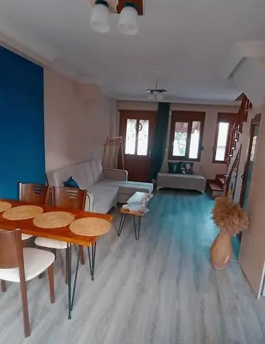 Deniz Manzaralı Müstakil Ev Aybalik Apartamento